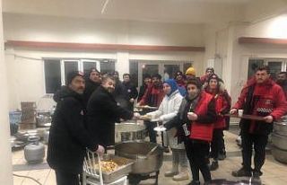 Gürsu Belediyesi’nden afet bölgesine sahra aş...