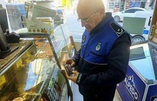 Gürsu’da zabıta ekipleri tatlıcıyı denetledi