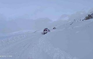 Hakkari’de 287 yerleşim yerinin yolu ulaşıma...