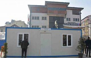 Hatay için üretilen örnek konteyner Sındırgı’ya...