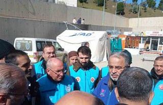 Hatay Kırıkhan’da bazı camilerde ezanlar ambulanstan...