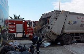 Hatay’da dezenfeksiyon ve ilaçlama çalışmaları...