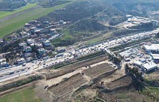 Hatay’da yeni oluşturulan mezarlıklarda defin...