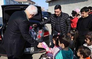 Hatipoğlu’ndan depremzedelere moral ziyareti