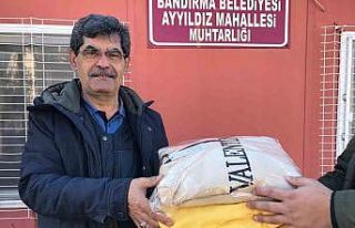 Hayırsever bir vatandaş tarafından elbise ve ayakkabı...