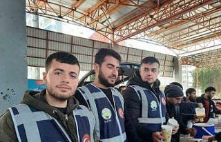 İhlas Vakfı’nın yardım tırları deprem bölgesinde