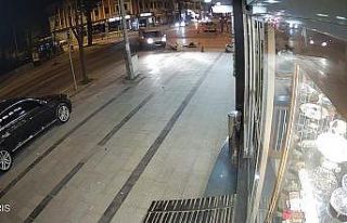 İki çocuğun ağır yaralandığı kaza kameralara...