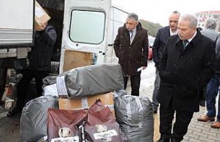 İlkadımlı kursiyerler depremzedeler için diktiler