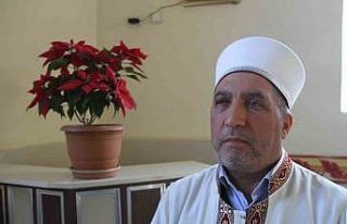 İmam açık artırmada 21 bin liraya sattığı çiçeğin...