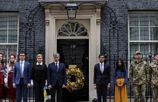 İngiltere Başbakanı Sunak’tan savaşta ölenler...