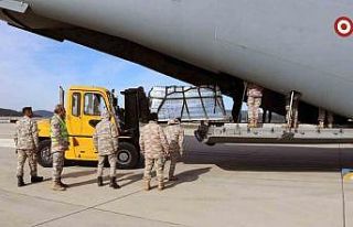 İnsani yardımlar uçakla gönderildi