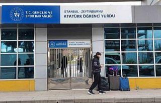 İstanbul’da öğrenciler yurtları boşaltmaya...