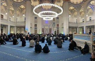 İzmir’de Miraç Kandili idrak edildi