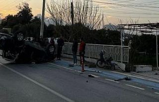 İzmir’de otomobil takla attı: 2 yaralı