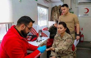 Jandarmadan kan bağışı