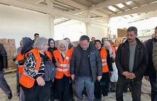 Kadın Kooperatiflerinin üyeleri Vali Çiçek’i...