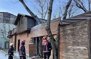 Kafede çıkan yangın itfaiye ekiplerince söndürüldü