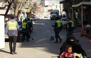 Kahramanmaraş’ta enkazlardan sonra sokaklar da...