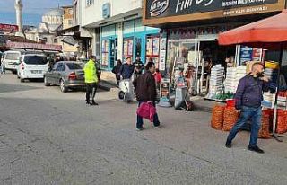 Kaldırıma önüne eşya koyan esnafa ceza