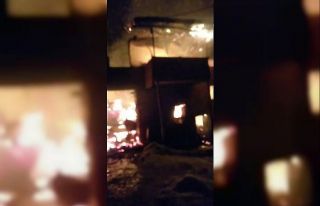 Karabük’te iki katlı ahşap ev alevlere teslim...