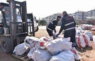 Karesi Belediyesi depremzedeler için soba üretiyor