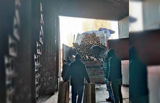 Kars’tan deprem bölgesine 91 tır yardım gönderildi