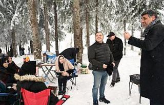 Kartepe’de karın tadını çıkardılar