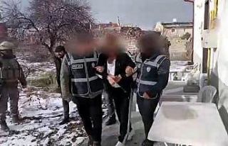 Kayseri polisinden bağ evine özel harekat destekli...