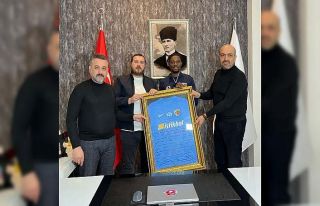 Kayserispor kaptanından depremzedelere destek