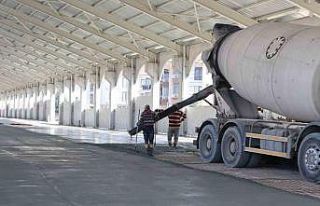 Kendi enerjisini kendi üretecek pazar yerinin betonu...