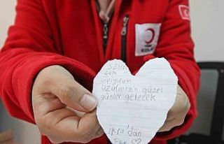 Kızılay Okulu öğrencilerinden depremzedeler için...