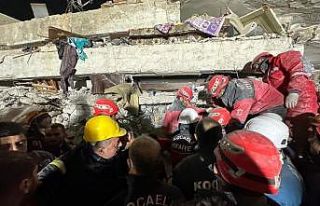 Kocaeli’nin kahraman ekibi 82 kişiyi enkazdan kurtardı