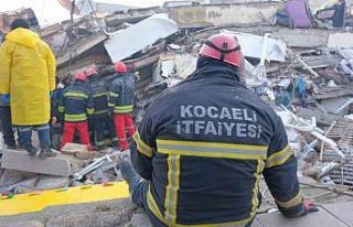 Kocaeli’nin kahramanları 79 kişiyi yıkıntıların...