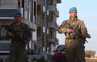 Komandolar Hatay sokaklarında