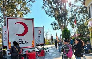 Köyceğizliler depremzedelere kan bağışına yoğun...