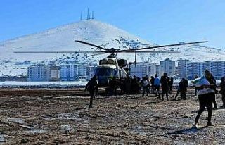 Köylere askeri helikopterlerle erzak sevkiyatı yapılıyor
