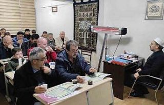 Kur’an-ı Kerim’i okumayı 8 günde öğreniyorlar