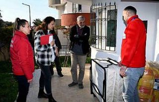 Kuşadası Belediyesi’nden yardım köprüsü