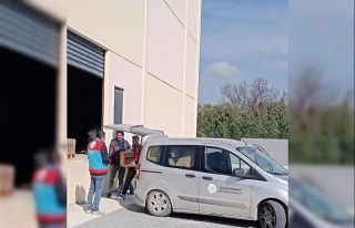 Kuşadası Kaymakamlığı depremzede ailelere desteğini...