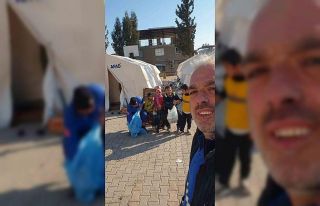 Madenciler depremden kurtulan çocukları sevindirdi