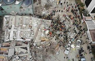 Malatya’da arama kurtarma çalışmaları dron ile...