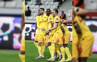 Mame Baba Thiam 3. golünü attı