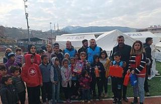 Manisa Büyükşehir Belediyesi depremzede çocukları...