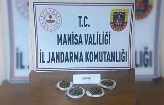 Manisa’da taksideki yolcudan uyuşturucu çıktı