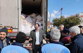 Mardin’den afet bölgesine 530’u tır 673 araç...