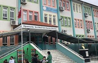 Marmaris’te 460 depremzede öğrenci ders başı...