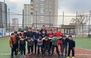Melikgazi’nin Futbol Kursu ile Çocuklar Daha Verimli...