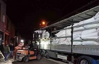 Menemen Belediyesinden deprem bölgesine çadır desteği