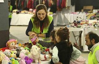 Merkezefendi’de depremzedeler için kurulan ’Dayanışma...