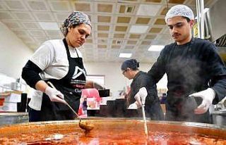 Mersin Büyükşehir Belediyesi 10 bin 800 kişilik...